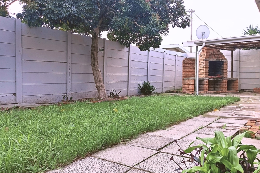 4 Bedroom Property for Sale in Chrismar Western Cape